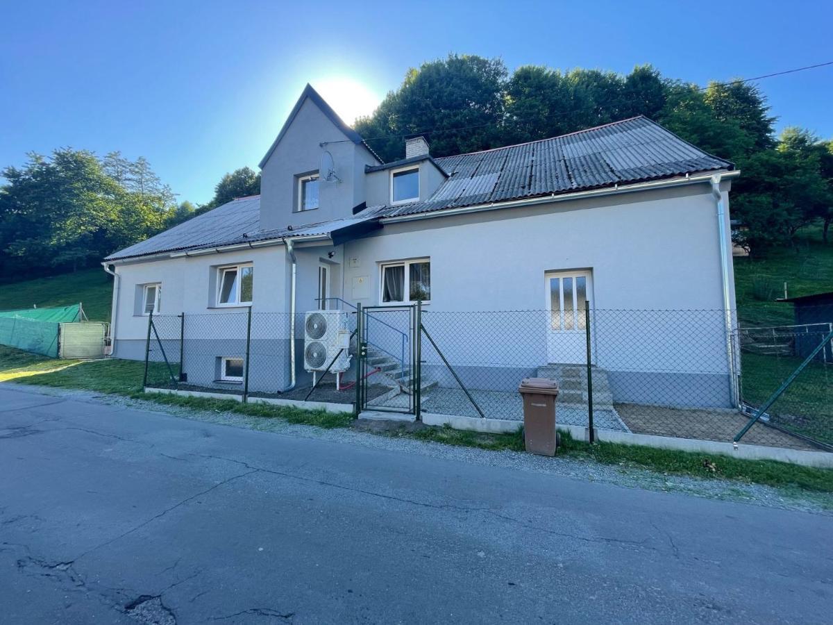Apartmany Pod Chlumem Есеник Экстерьер фото